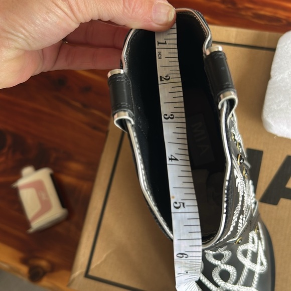 MIA Black Boots with White Embroidery - Picture 11 of 12